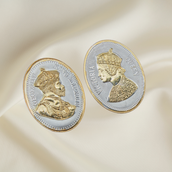 King and Queen gold polish oval silver coin by Gift Elegantly.